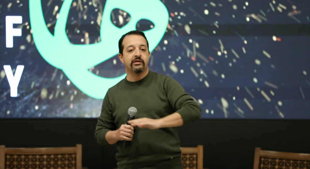 إذاعة السيدة - Essaida FM | أول إذاعة تهتم بنشر ثقافة حقوق الإنسان